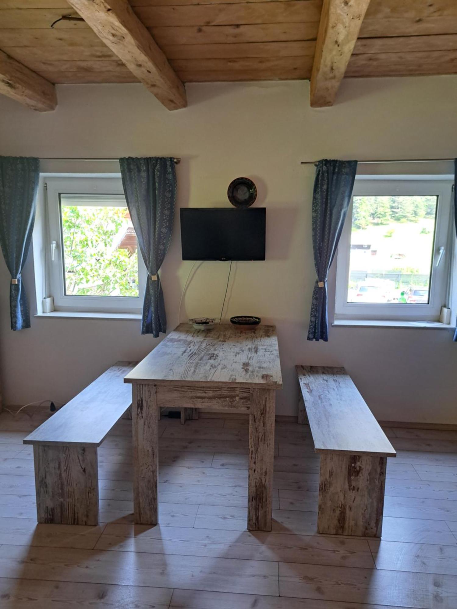 Casableiberg - Garten Apartment - Naturpark Dobratsch Bad Bleiberg Exteriör bild